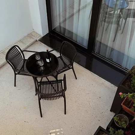Otel 19 Dhërmi