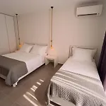 19 Hotel