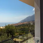 Hotel 19 Dhërmi