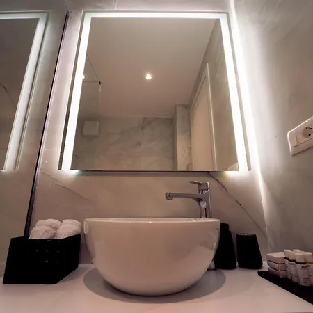 19 Szálloda Dhërmi